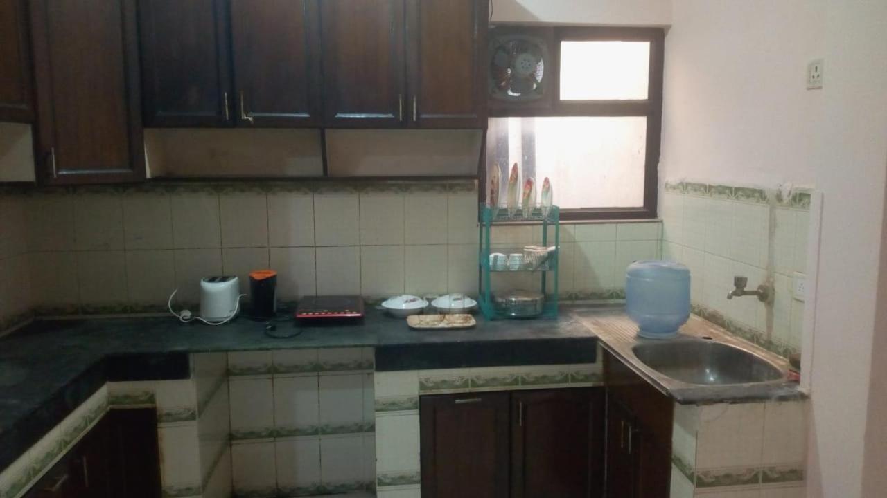 Mufis Homestay, Emerald Compound, New Palam Vihar-2 Gurgaon Exterior photo